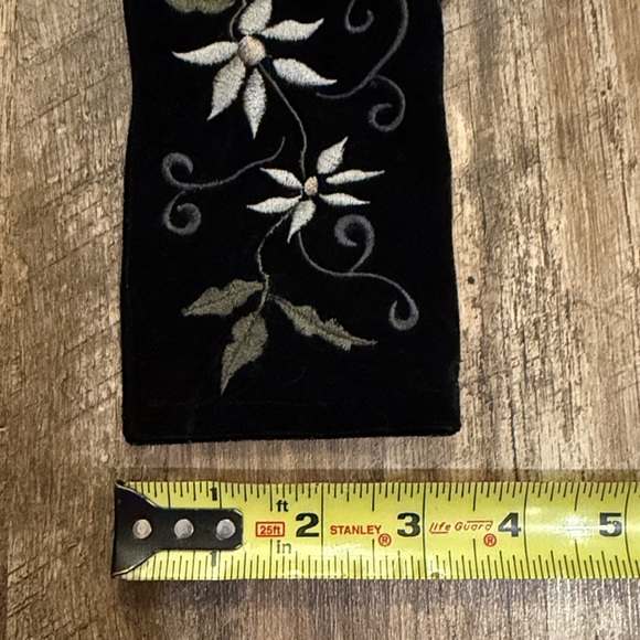 Lauer Velvet Elegant Black Floral Embroidered Dress Gloves OS - Picture 6 of 6
